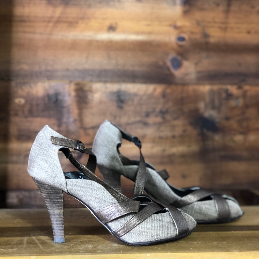 Audley London Tweed Strappy Bronze Peep toe